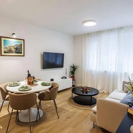 Lamar Bacvice Apartment *